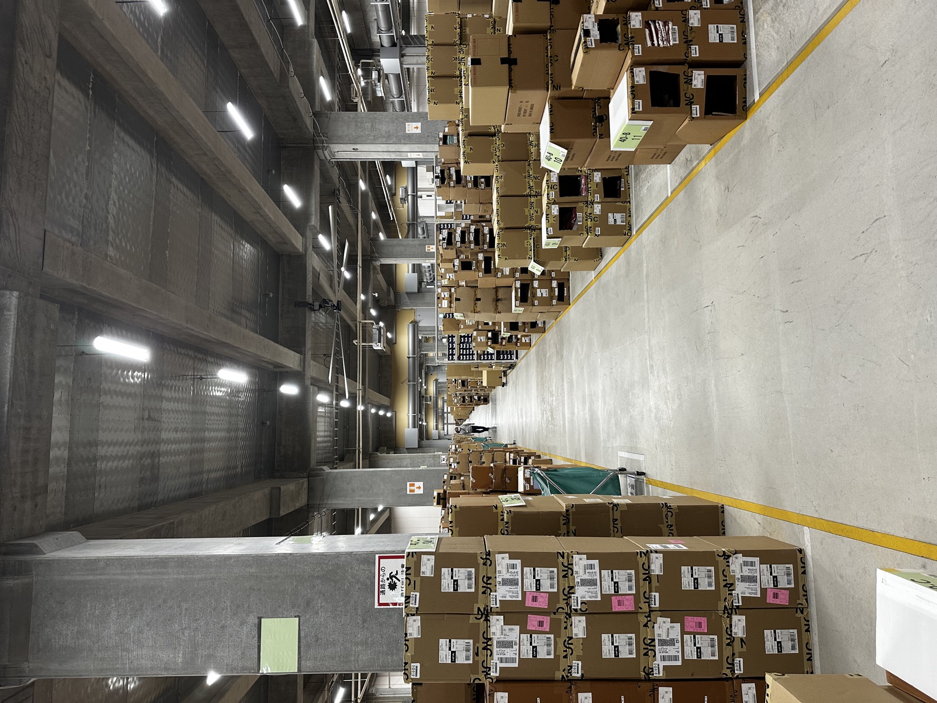 倉庫内在庫エリア